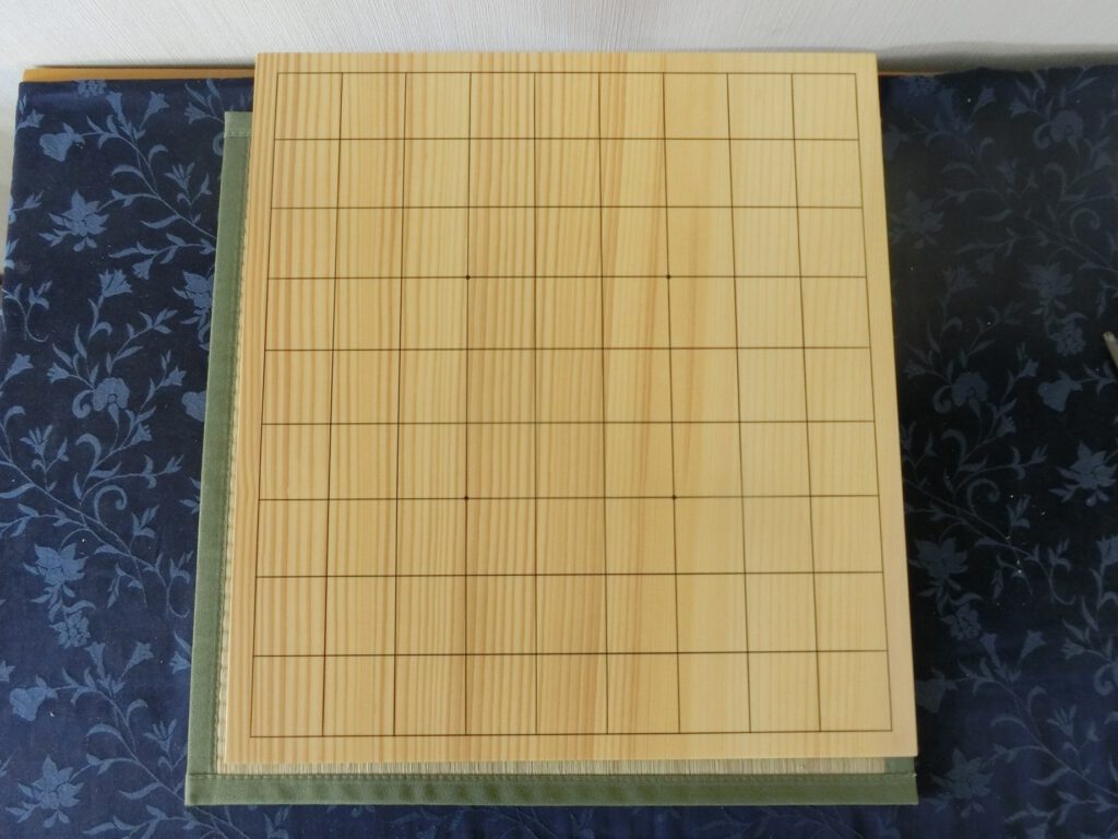 2-sun Shogi Table Board - Kyushu Kaya Four-piece laminated