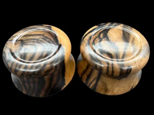 碁笥｜黒柿・本因坊型・4寸（都城（宮崎）・西川嵩作）のイメージ1